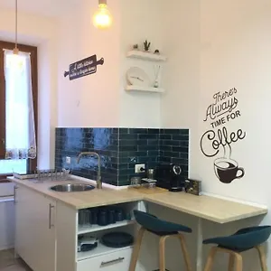 Domusumma , Roma Italia